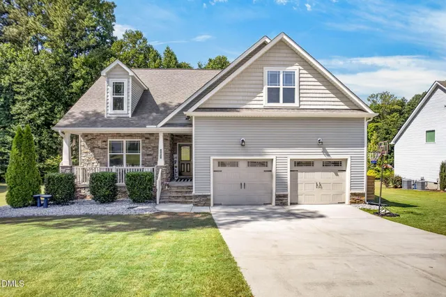 Expensive Laurel Oaks Real Estate