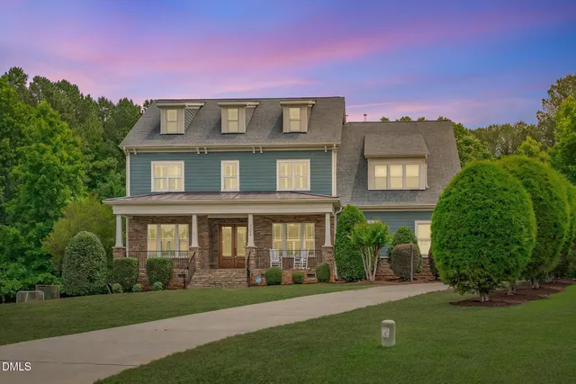 Popular Parker Falls Real Estate