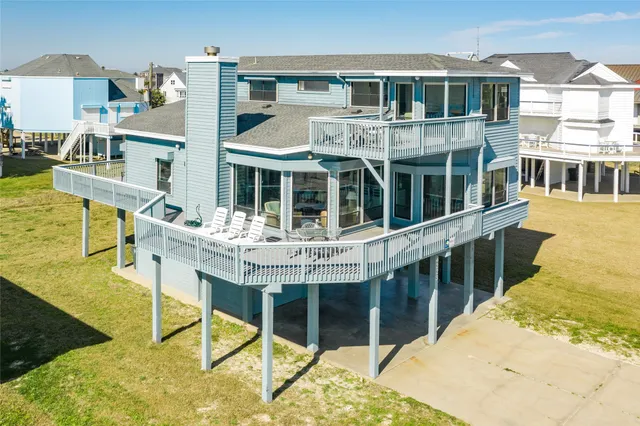 Popular Pirates Beach 7 Real Estate