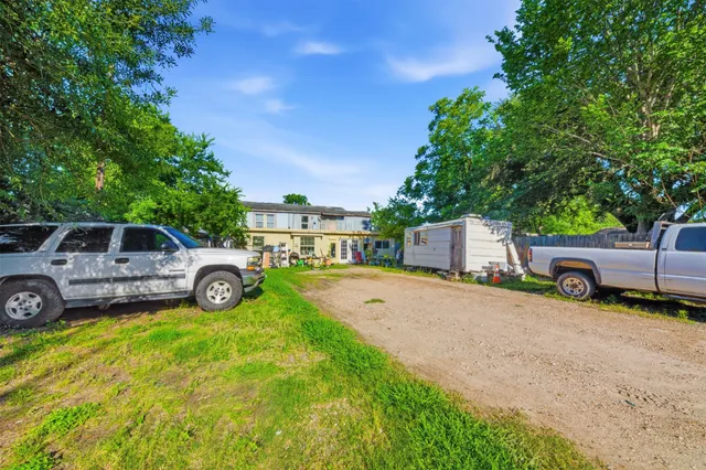 Popular Oakcrest Real Estate