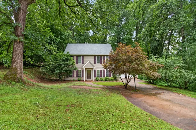 Popular Forest Hills Su Real Estate