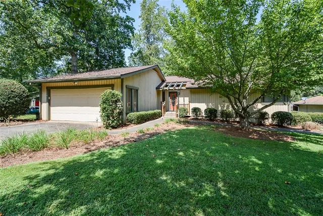 Popular Springwood Village Real Estate