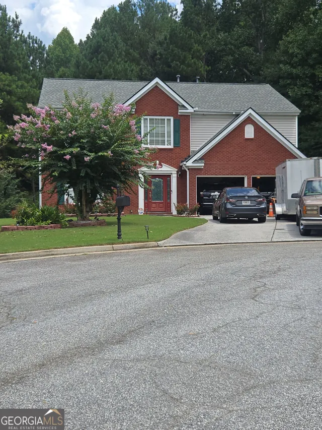 Expensive Dogwood Place Real Estate
