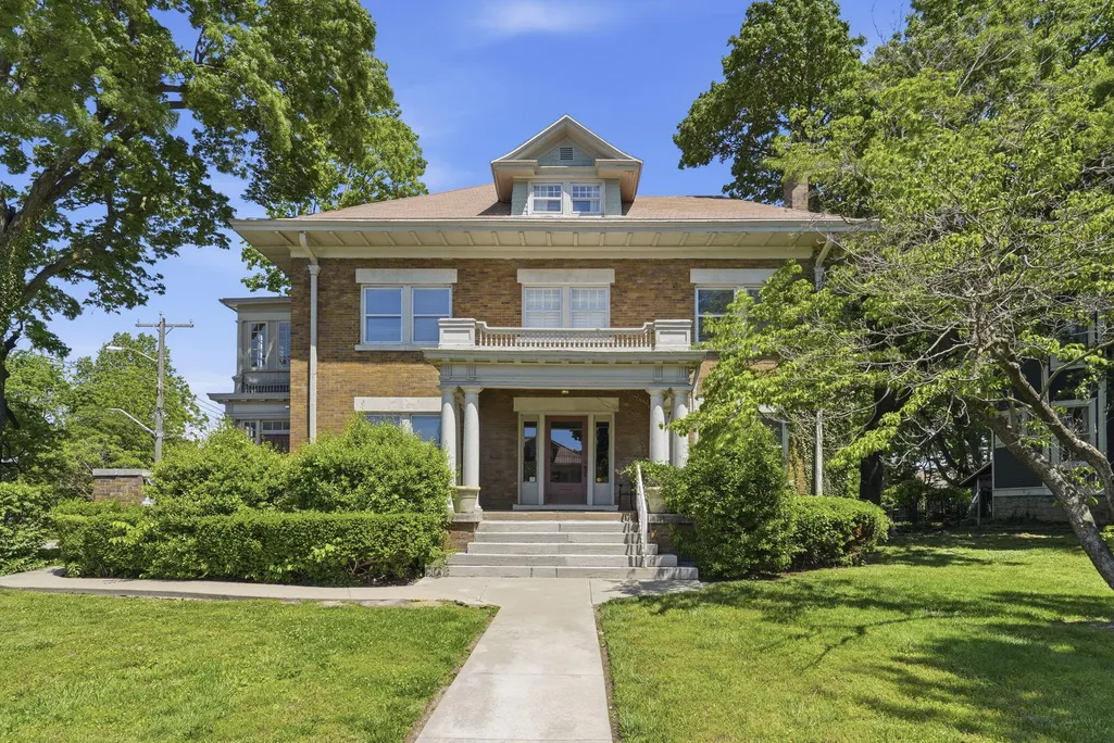 1201 E Walnut St,Unit Springfield, Springfield, MO 65802