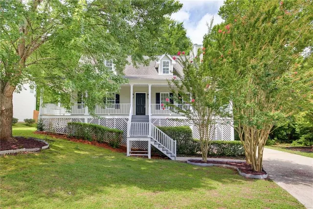 Popular Saddle Brooke Farms Real Estate