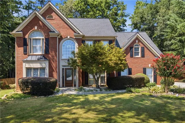 Popular Lansdowne Real Estate
