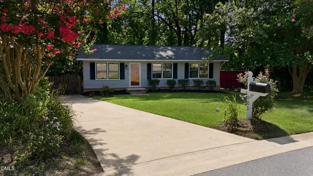 Popular Damont Hills Real Estate