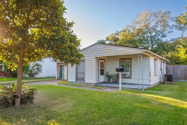 Cheap Wayside Place 1 Real Estate