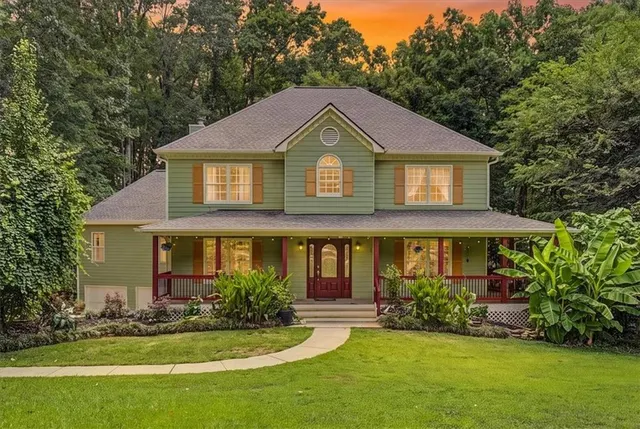 Popular PICKETTS MILL Real Estate