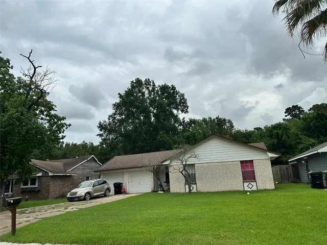 Popular Chatwood Place Sec 06 Real Estate