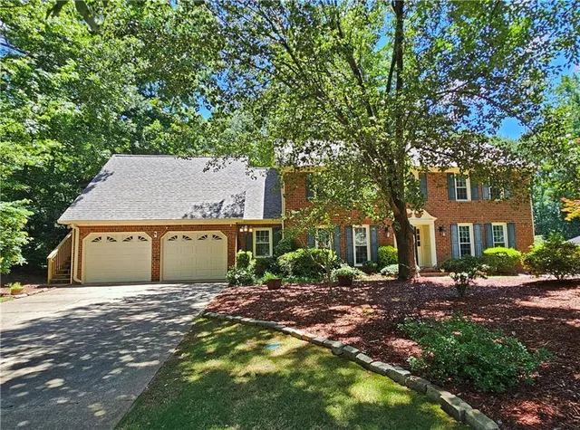 Popular PIEDMONT CHASE Real Estate