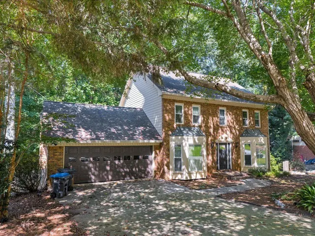 Popular WOODS OF PARKVIEW Real Estate