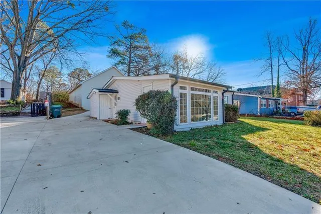 Popular SOUTHERN TECH HOMES Real Estate