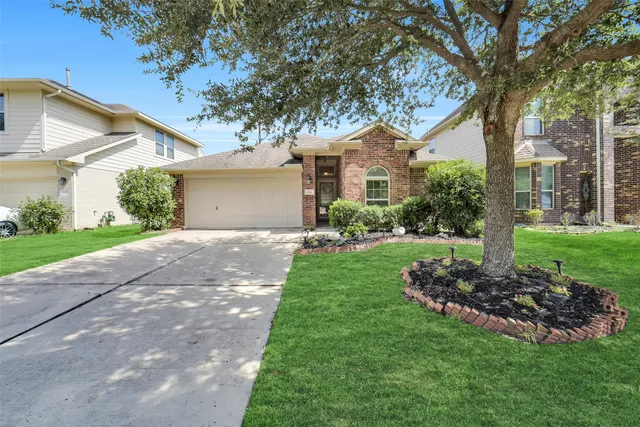 Cheap Grand Vista Real Estate