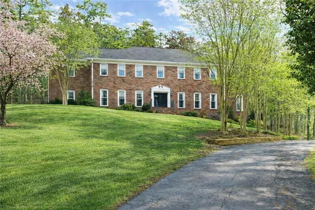 Popular Horseleg Estates Real Estate