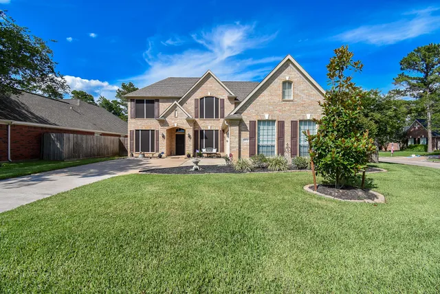 Popular Longwood Village Real Estate