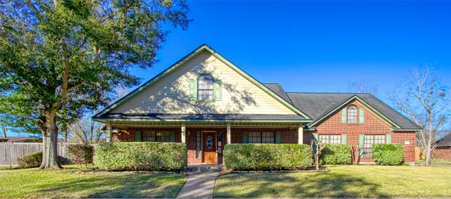 Popular North Cay Angleton Real Estate