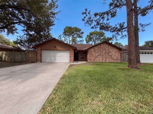Popular Brookhollow Angleton 318 T Real Estate