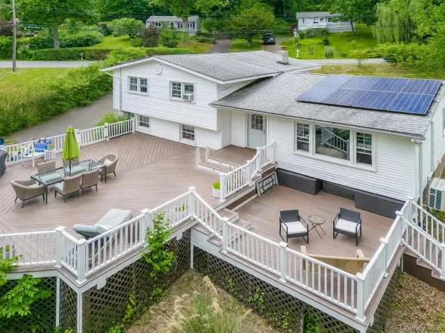 Popular Beaver Dam Lake Real Estate