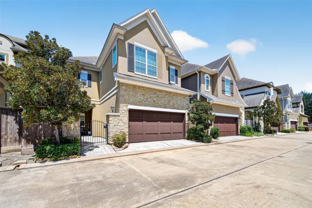 Popular Lynnview Manor Amd 1 Real Estate