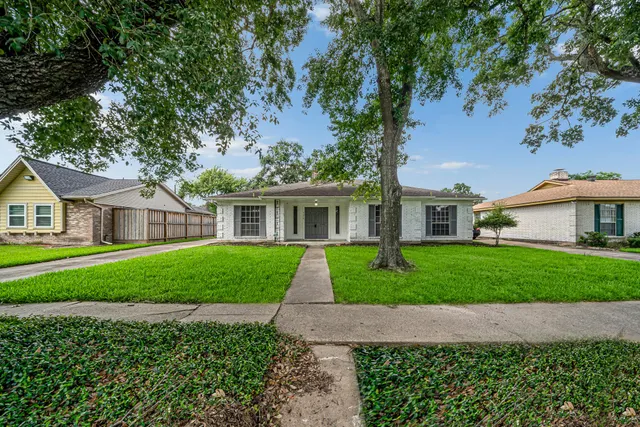 Popular Sharpstown Country Club Terrace S3 Real Estate