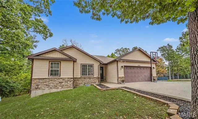 Popular Ridge Crk 02 Real Estate