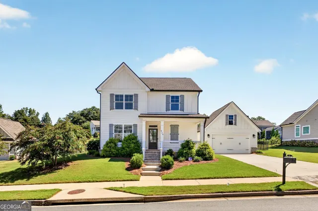 Cheap CLUBSIDE ESTATES Real Estate