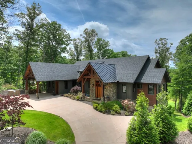 Expensive Old Toccoa Farm Real Estate