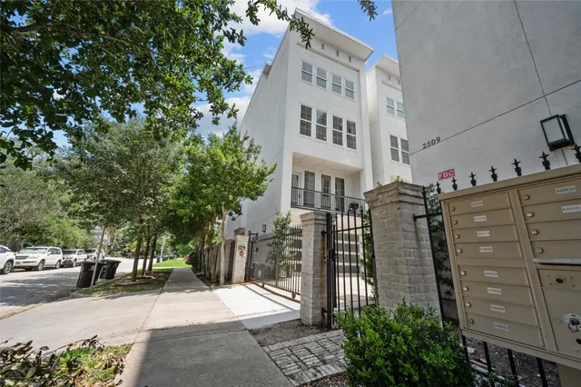 Popular Shirley Manor Real Estate