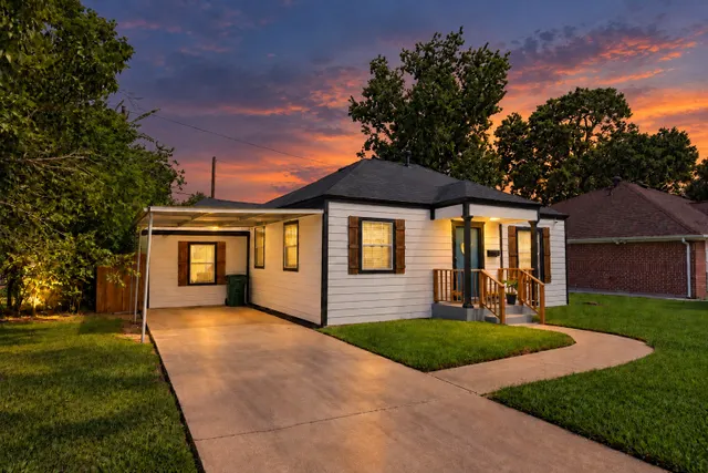 Popular Pasadena Heights Sec 01 Real Estate