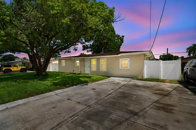 Expensive GANDY GARDENS 5 Real Estate
