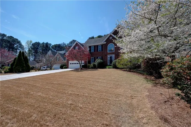 Popular Chastain Lakes Real Estate