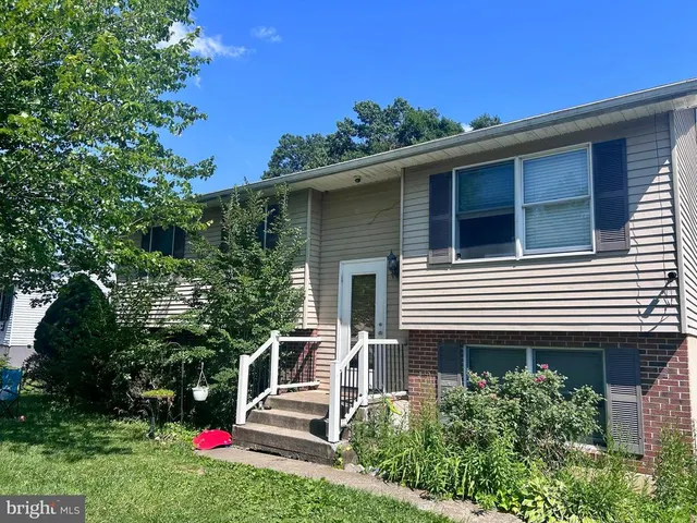 Popular Buckhill Farms Real Estate