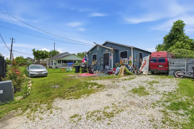 Cheap Cours Homesite Real Estate