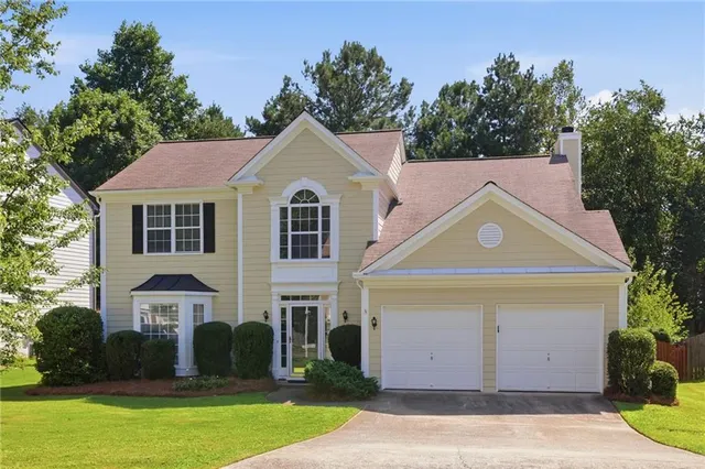 Popular Paces Club Real Estate