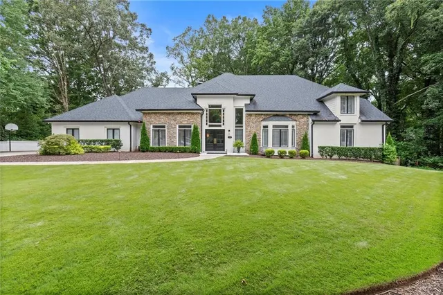 Expensive Brookfield County Club Real Estate