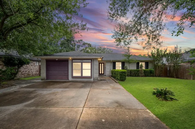 Popular Hidden Valley West Sec 03 Real Estate