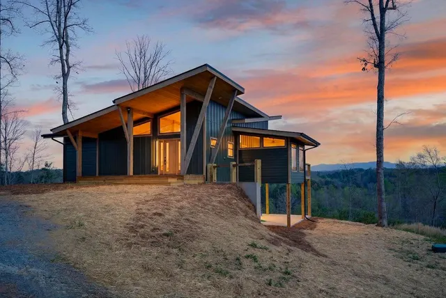 Expensive Red Oak Estates Real Estate