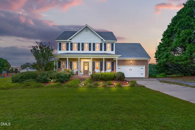 Popular Holts Lake South Real Estate