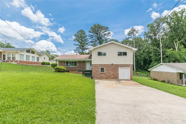 Popular EMERALD ESTATES Real Estate