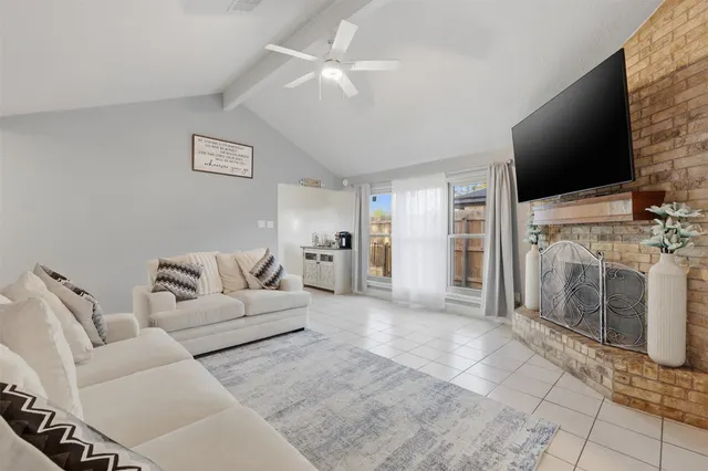 Popular Country Briar Sec 03 Real Estate
