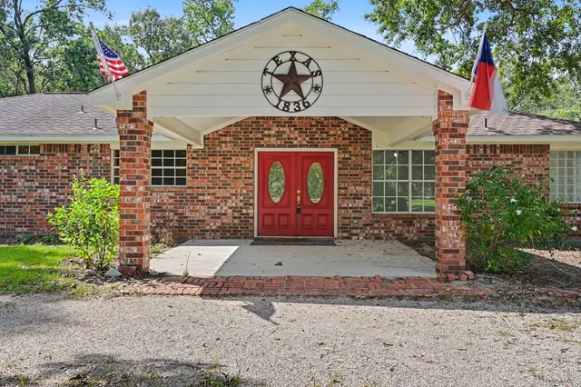 Cheap De La Garza Real Estate