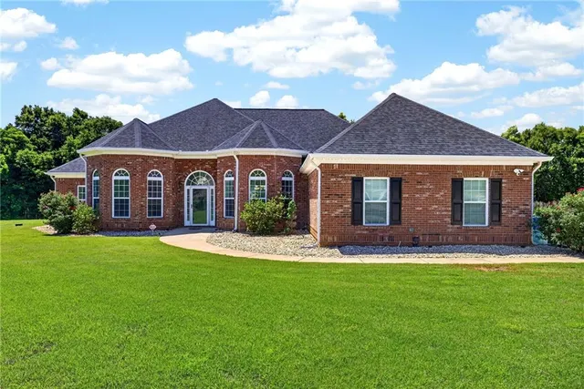 Popular Toscanno Estates Real Estate