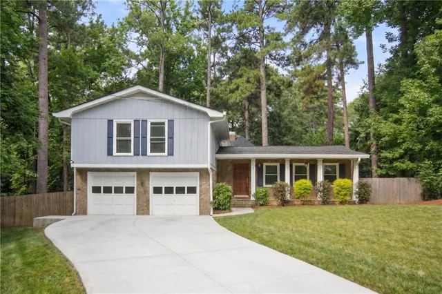 Cheap Emilian Hills Real Estate
