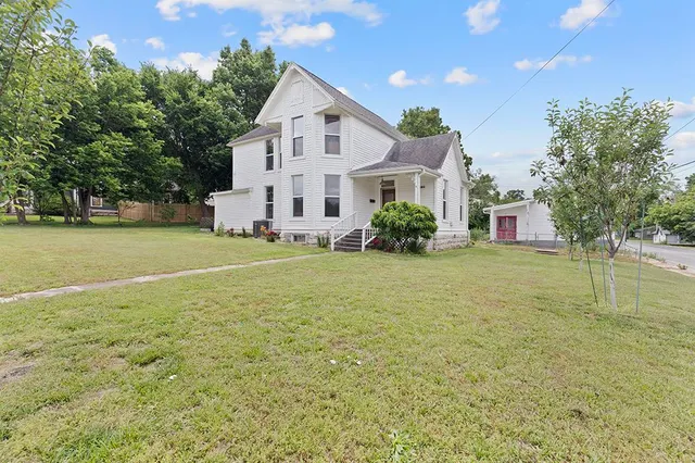 Popular Tarrants Real Estate