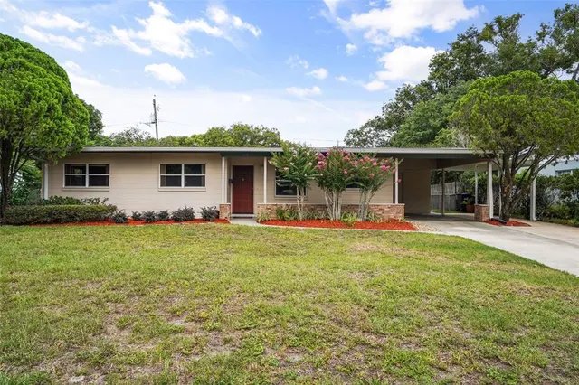 Popular ROCKWOOD ESTATES Real Estate