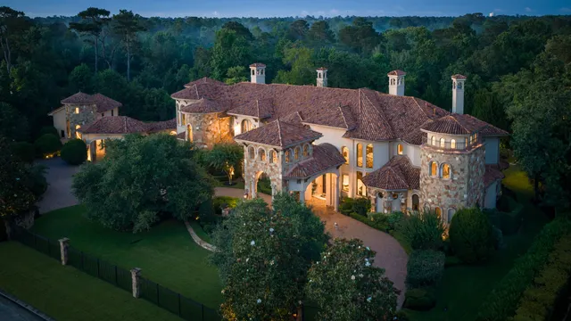 Popular THE WOODLANDS Real Estate