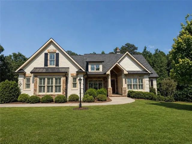Popular Club Side Plantation Real Estate