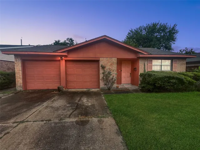 Popular Crestmont Park Sec 05 Real Estate