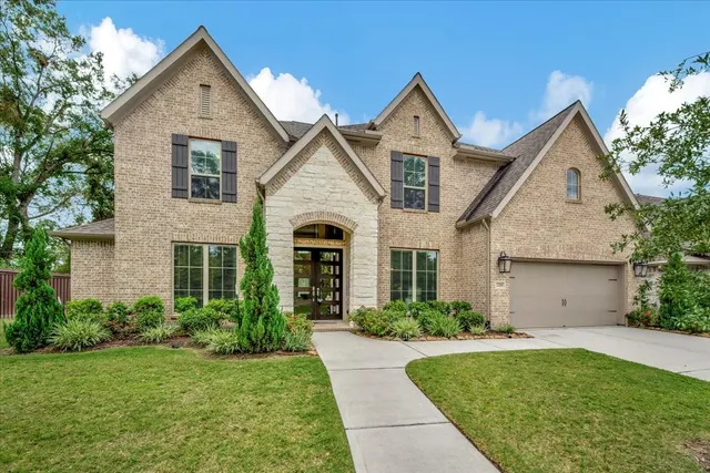 Popular Groves Real Estate